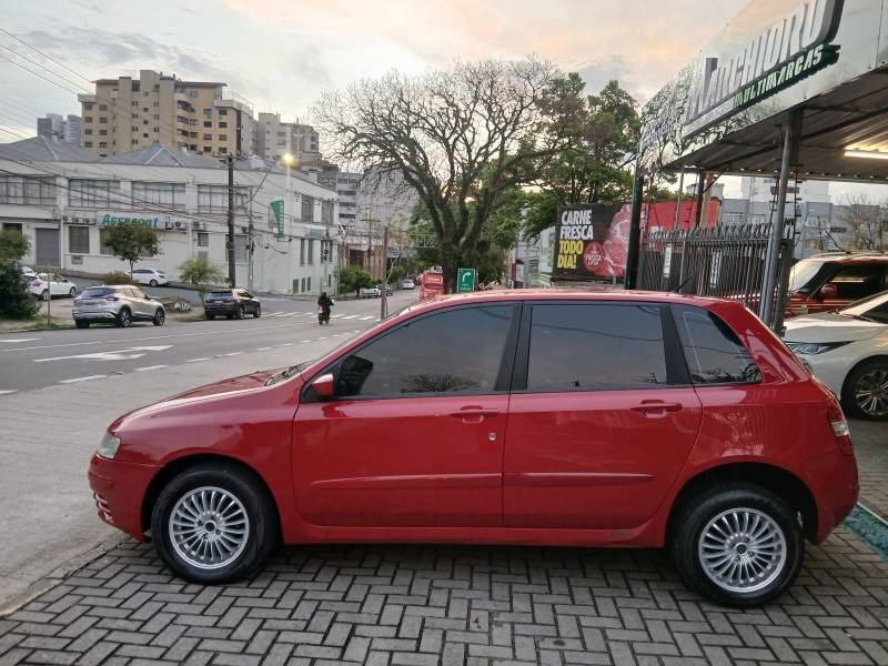 FIAT - STILO - 2007/2007 - Vermelha - R$ 22.900,00