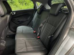 FORD - FIESTA - 2014/2014 - Prata - R$ 43.900,00