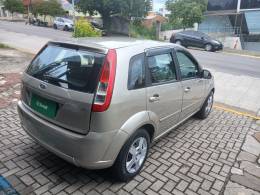 FORD - FIESTA - 2009/2010 - Prata - R$ 31.900,00