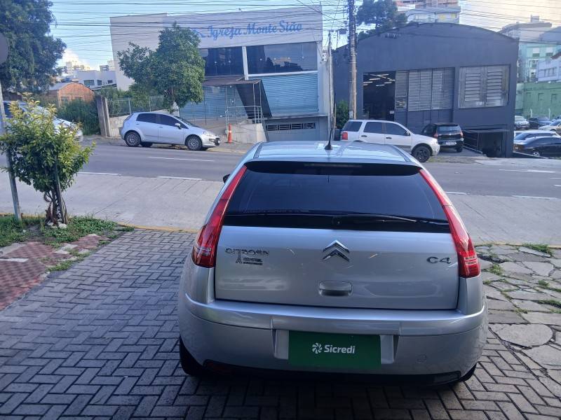 CITROËN - C4 - 2012/2012 - Prata - R$ 30.900,00