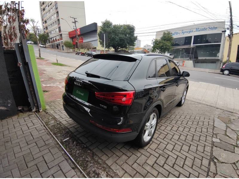 AUDI - Q3 - 2016/2016 - Preta - R$ 98.900,00