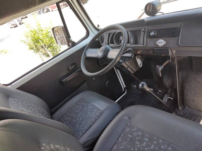 VOLKSWAGEN - KOMBI - 2013/2013 - Laranja - R$ 49.900,00