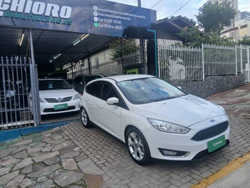 FORD - FOCUS - 2017/2017 - Branca - R$ 64.900,00