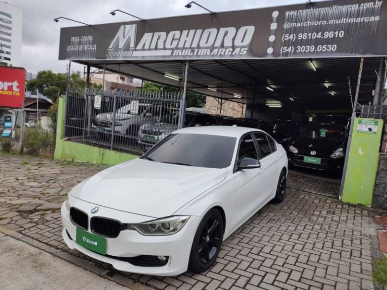 BMW - 320I - 2012/2013 - Branca - R$ 87.900,00