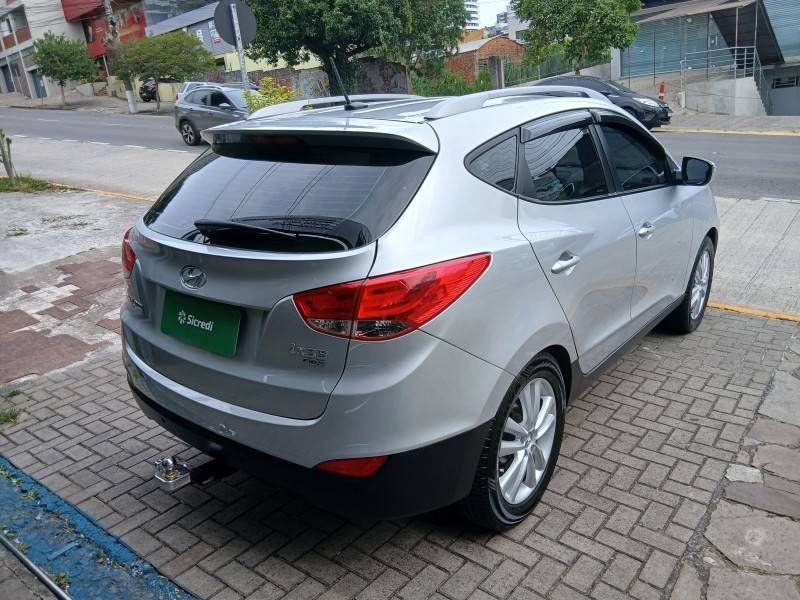 HYUNDAI - IX35 - 2012/2013 - Prata - R$ 68.900,00