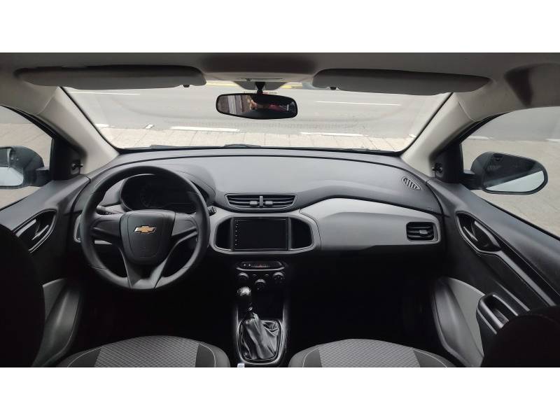 CHEVROLET - ONIX - 2018/2019 - Branca - R$ 52.900,00