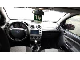 FORD - FIESTA - 2013/2014 - Preta - R$ 36.900,00