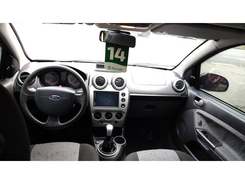 FORD - FIESTA - 2013/2014 - Preta - R$ 36.900,00
