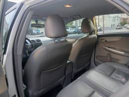 TOYOTA - COROLLA - 2013/2014 - Branca - R$ 69.900,00