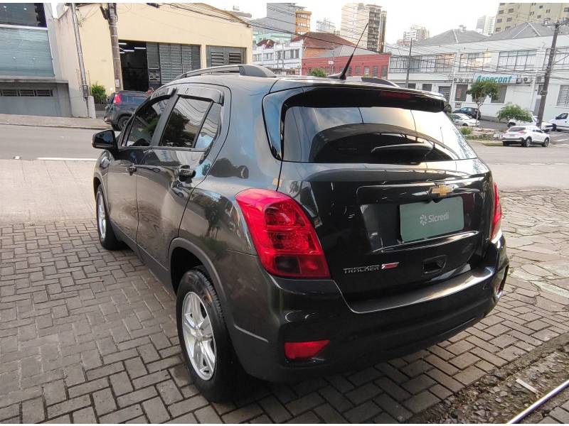 CHEVROLET - TRACKER - 2019/2019 - Cinza - R$ 86.900,00