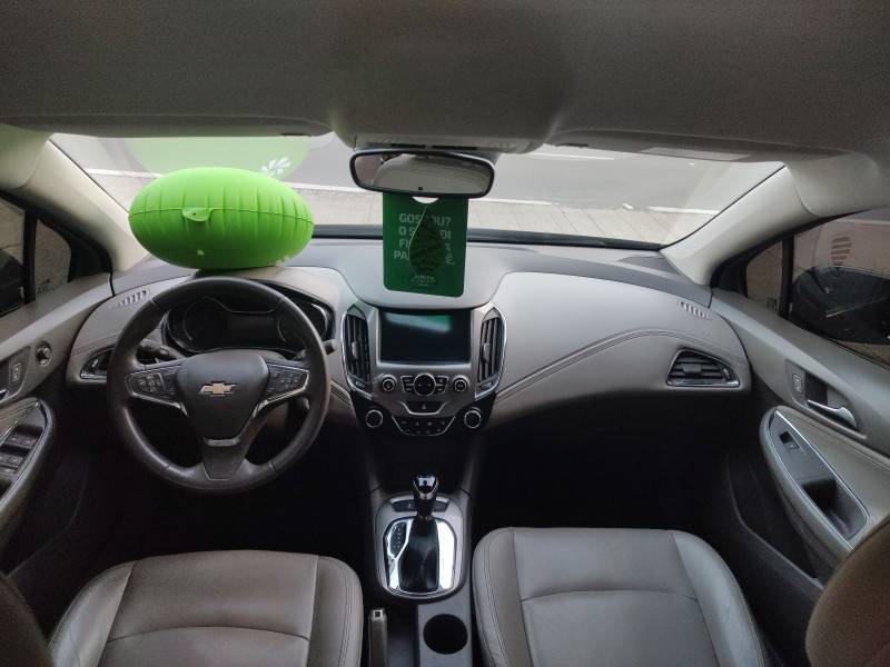 CHEVROLET - CRUZE - 2017/2017 - Preta - R$ 89.900,00