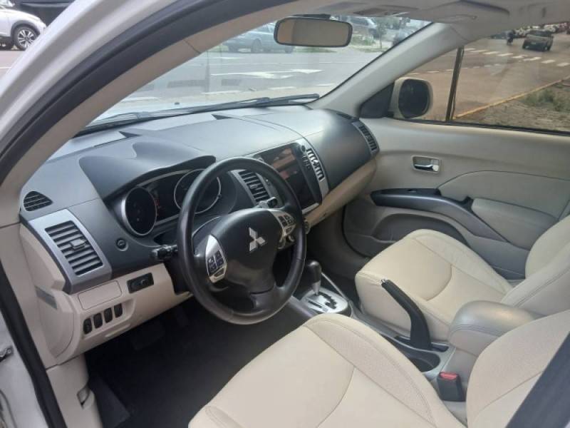 MITSUBISHI - OUTLANDER - 2012/2012 - Branca - R$ 62.900,00