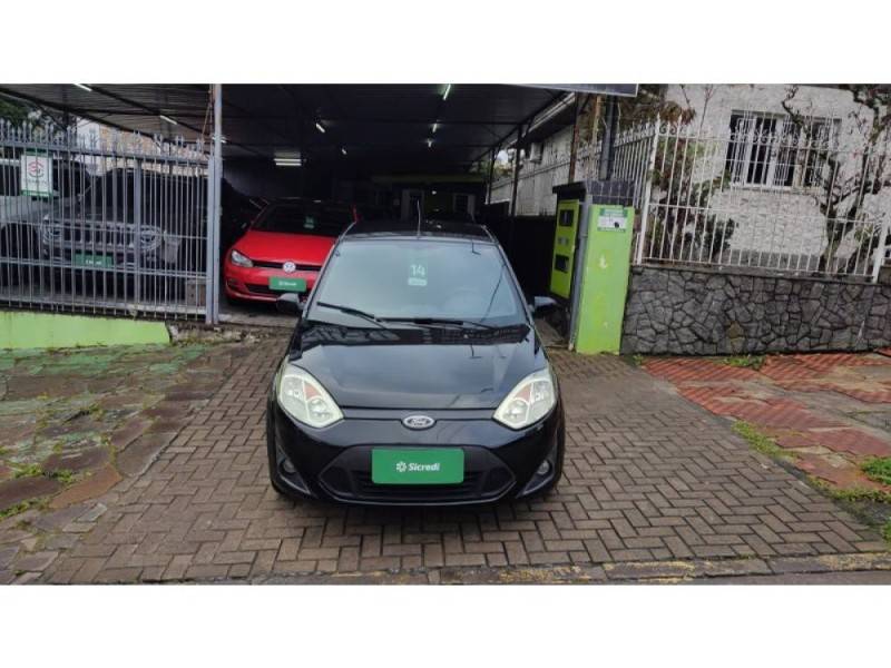 FORD - FIESTA - 2013/2014 - Preta - R$ 36.900,00