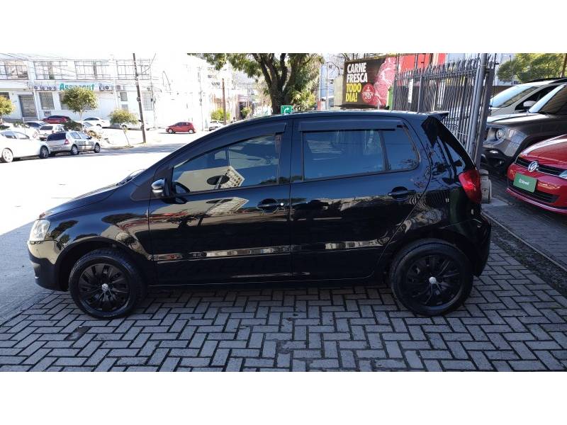 VOLKSWAGEN - FOX - 2014/2014 - Preta - R$ 35.900,00