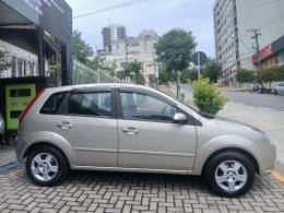 FORD - FIESTA - 2009/2010 - Prata - R$ 31.900,00