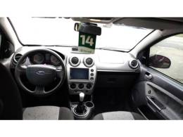 FORD - FIESTA - 2013/2014 - Preta - R$ 36.900,00