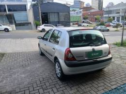 RENAULT - CLIO - 2005/2006 - Prata - R$ 17.900,00