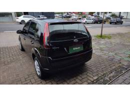 FORD - FIESTA - 2013/2014 - Preta - R$ 36.900,00