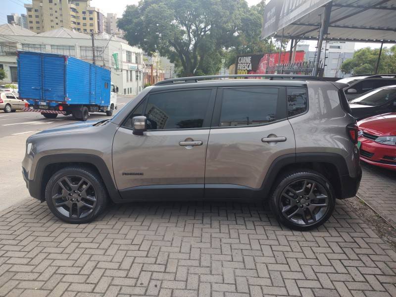 JEEP - RENEGADE - 2021/2021 - Cinza - R$ 103.900,00