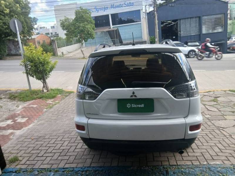 MITSUBISHI - OUTLANDER - 2012/2012 - Branca - R$ 62.900,00