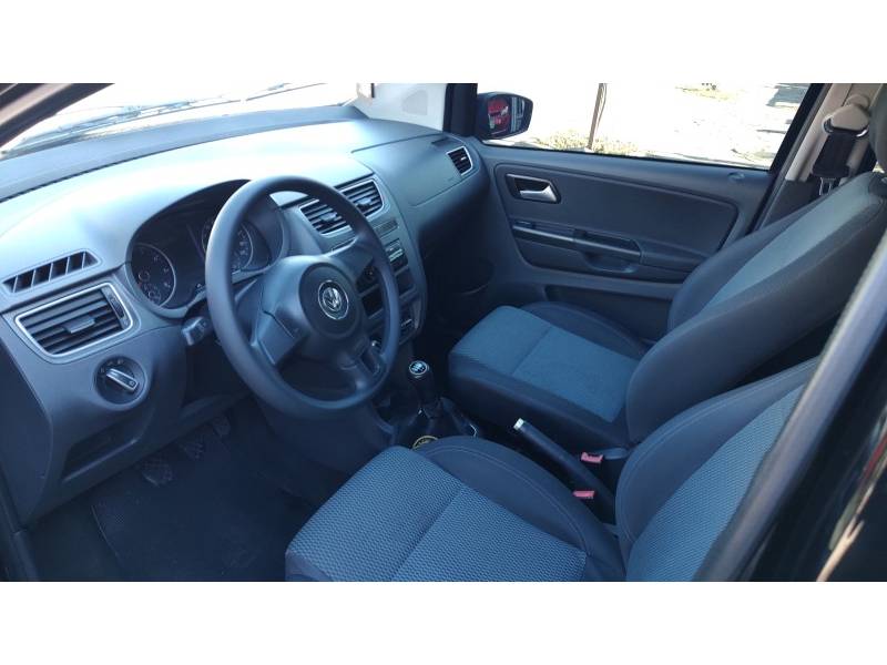 VOLKSWAGEN - FOX - 2014/2014 - Preta - R$ 35.900,00