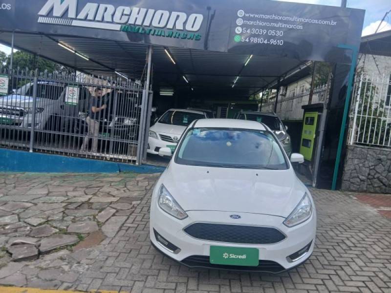 FORD - FOCUS - 2017/2017 - Branca - R$ 64.900,00