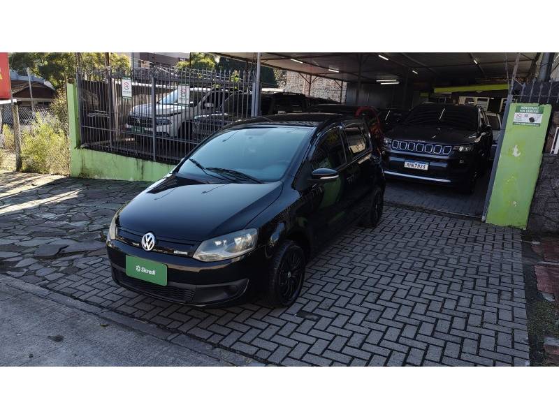 VOLKSWAGEN - FOX - 2014/2014 - Preta - R$ 35.900,00