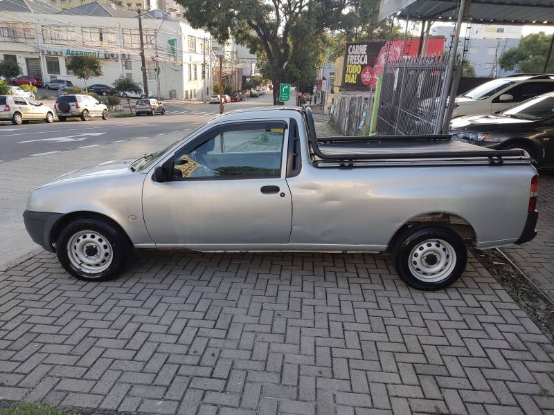 FORD - COURIER - 2005/2005 - Prata - R$ 32.900,00