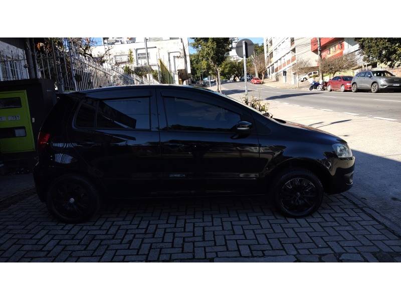 VOLKSWAGEN - FOX - 2014/2014 - Preta - R$ 35.900,00