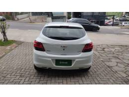CHEVROLET - ONIX - 2018/2019 - Branca - R$ 52.900,00