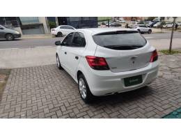 CHEVROLET - ONIX - 2018/2019 - Branca - R$ 52.900,00