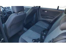 VOLKSWAGEN - FOX - 2014/2014 - Preta - R$ 35.900,00